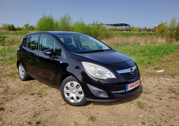 samochody osobowe Opel Meriva cena 19900 przebieg: 216407, rok produkcji 2011 z Augustów